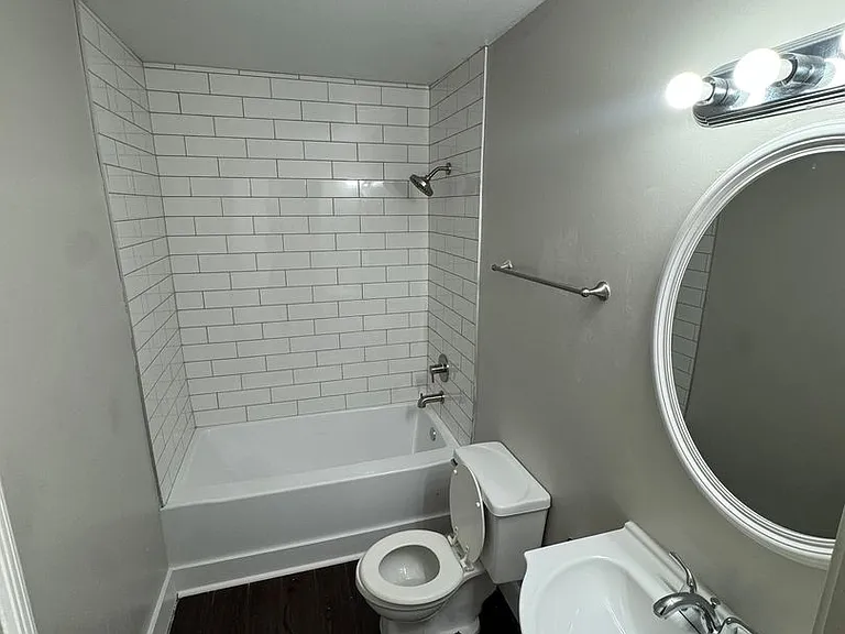 East University Apartments — Photo 12