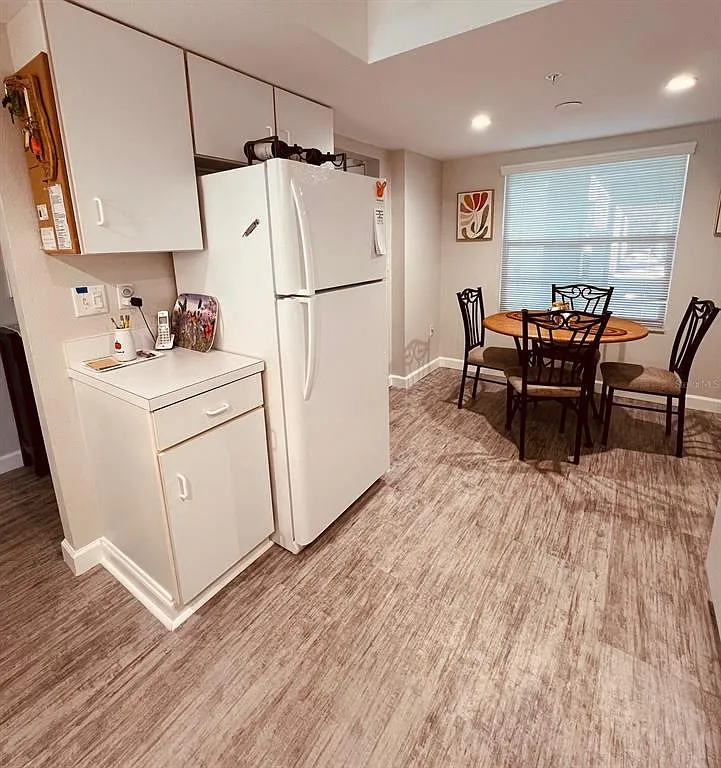 9300 Clubside Cir — Photo 4