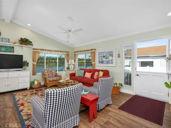 7 Saratoga, Newport Beach, CA 92660