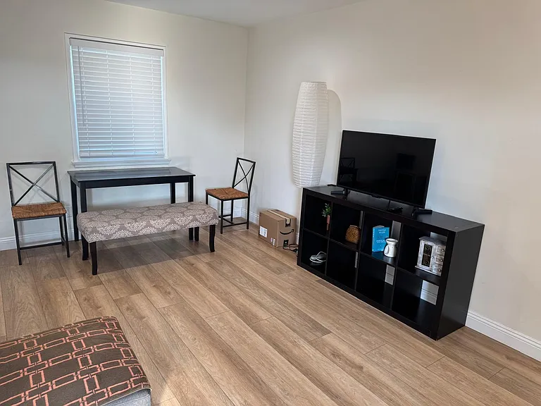 2441 S Baldwin Ave — Photo 7
