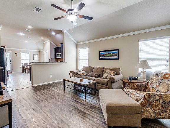 5th image of 129 Buckskin Way
