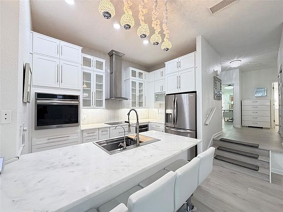 5th image of 724 CORAL REEF DRIVE