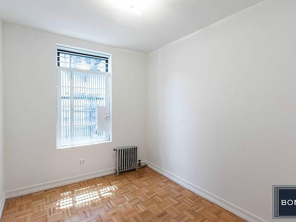 3rd image of 365 Broome St APT 16