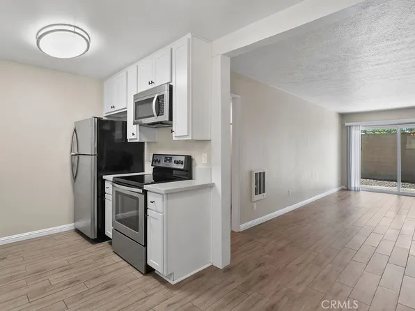 1010 W Macarthur Blvd APT 101, Santa Ana, CA 92707