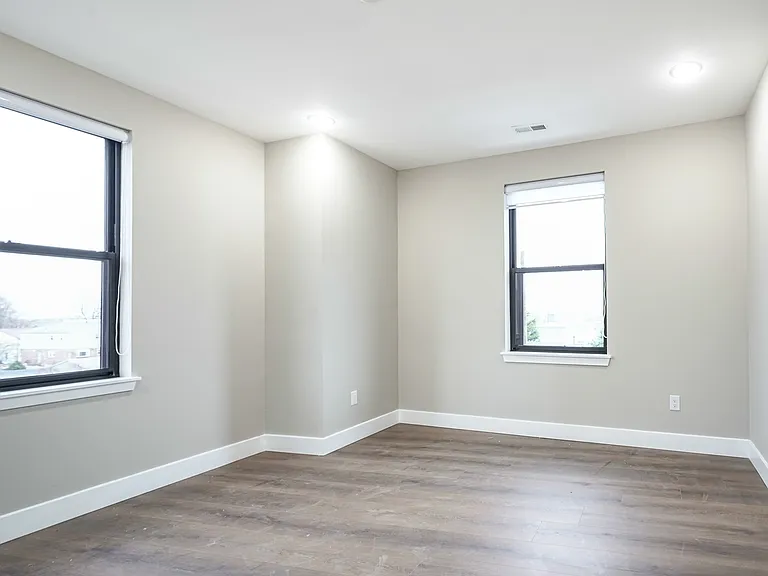 4432 Wingate St #201 — Photo 3