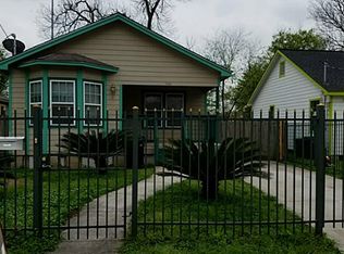 706 E 32nd St, Houston, TX 77022