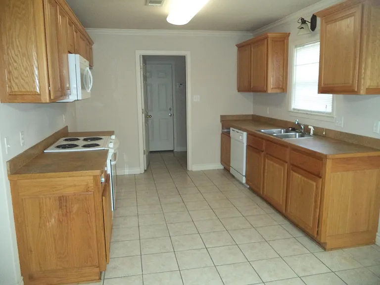 112 Wintergreen Ct — Photo 3
