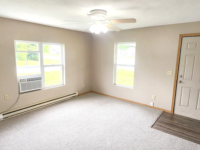732 S Griffith Ave — Photo 5