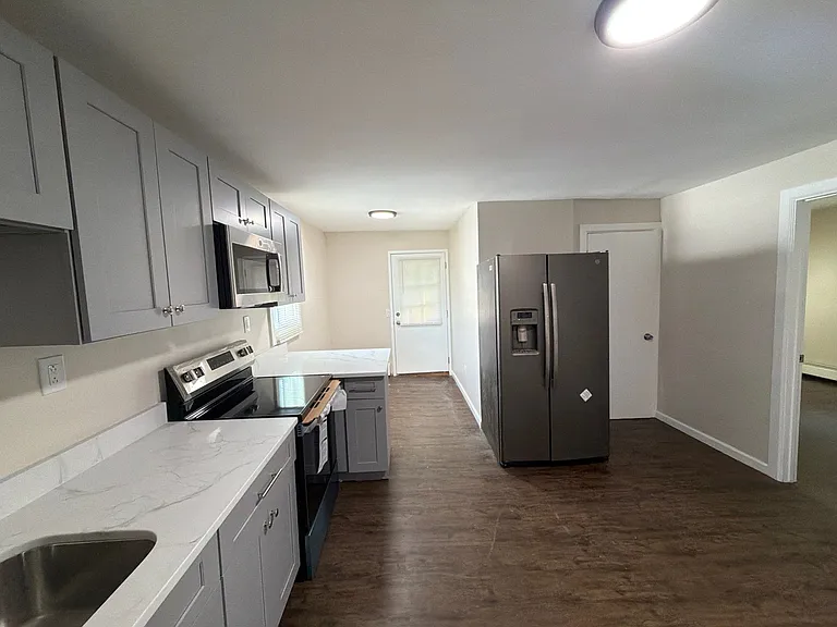 99 S Main St #2 — Photo 4