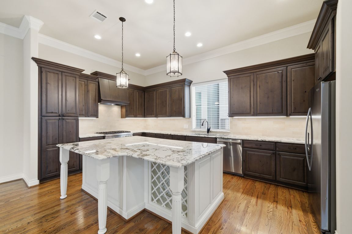 next background image