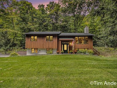 4039 E Oxford Dr, Leland, MI, 49654