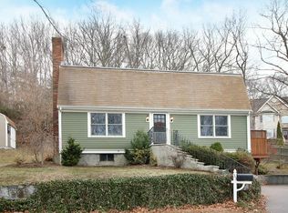 33 Overlook Ave, Dedham, MA 02026