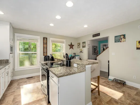 5 Iroquois Way, Palmyra, VA 22963
