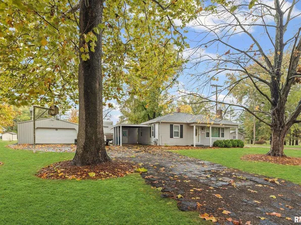 444 N Marion St, Centralia, IL 62801