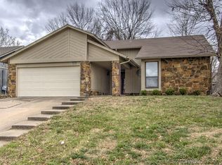 8908 E 92nd Ct, Tulsa, OK 74133