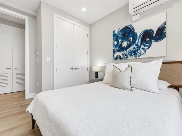 134 New York Avenue image 14 of 31