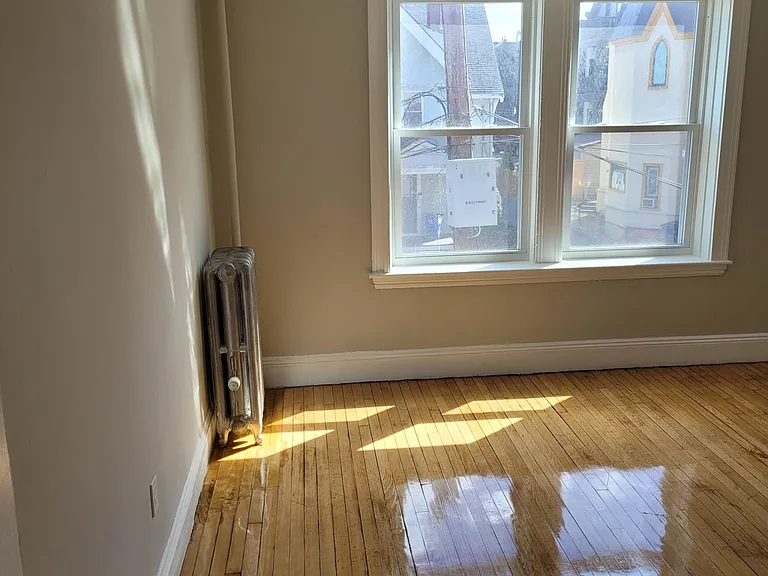 8 Farrington Ave #3 — Photo 25