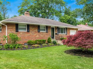 3825 Shamrock Dr, Columbus, OH 43227