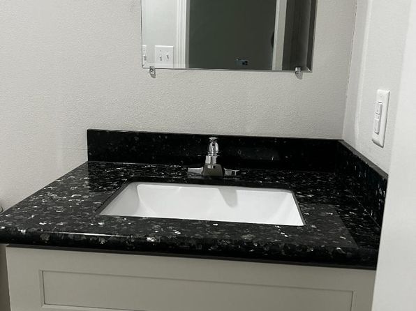 747 N Nicholson Ave #10