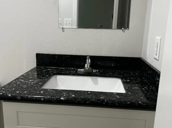 747 N Nicholson Ave #10, Long Beach, MS 39560