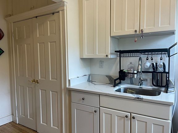 4th image of 91 Bynner St APT 2