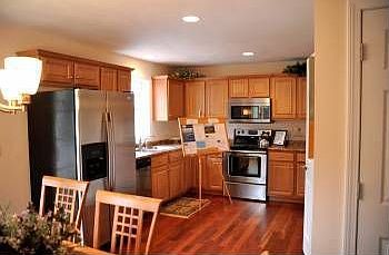 4th image of 51 Cheney Ln