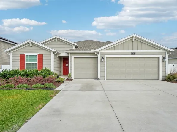 5269 Red Coral Cir, Mount Dora, FL 32757