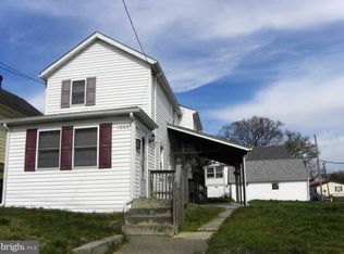 1003 Chestnut St, Marcus Hook, PA 19061