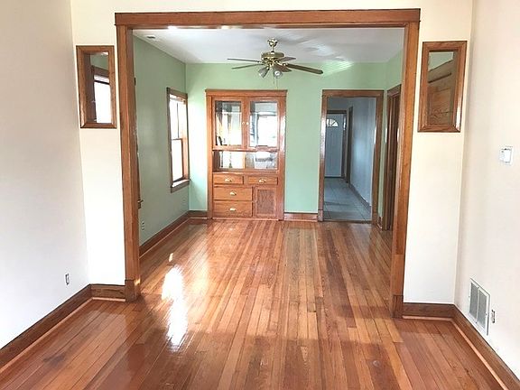 3rd image of 3519 W Diversey Ave #2E
