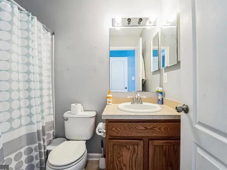 1131 Coulbourn Cor #1131 — Photo 9