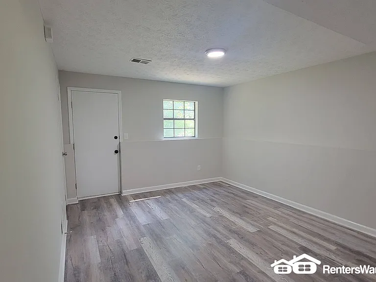 1909 Suwanee Valley Rd — Photo 8