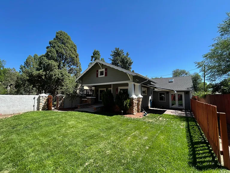 15 Wolfe Ave — Photo 42