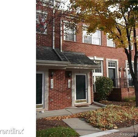 Washington Condo Front