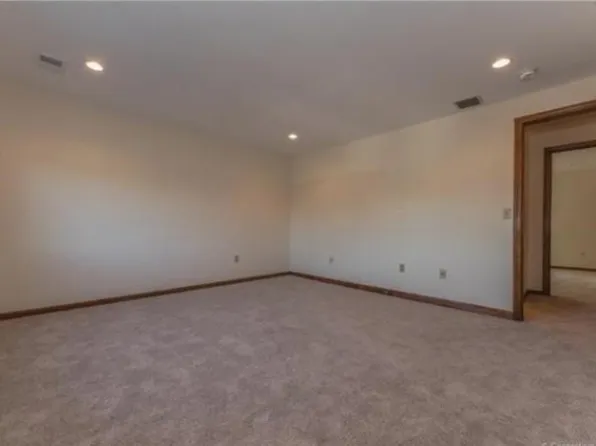 5 Foncine Ln #3, South Windsor, CT 06074