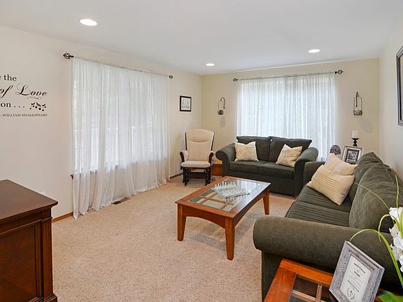 4th image of 8185 Autumn Hills Pl NE