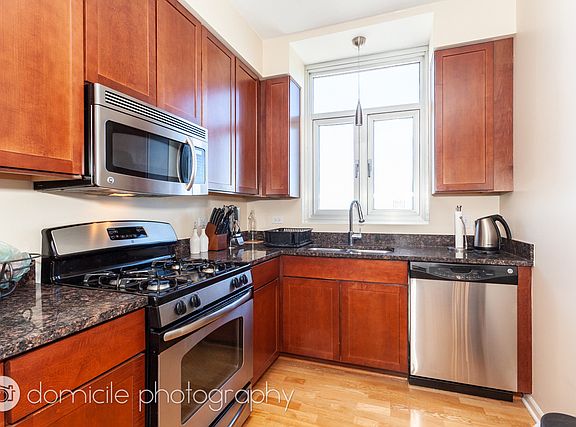 5th image of 1134 W Granville Ave APT 1203
