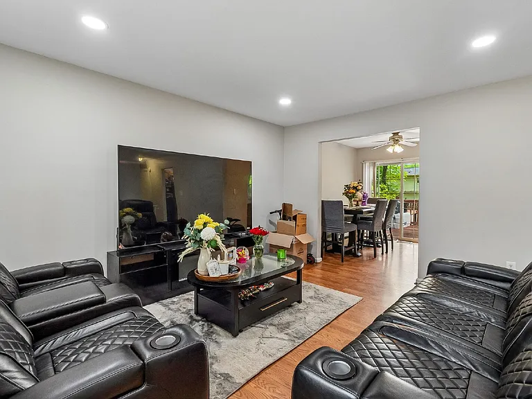 13911 Mapledale Ave — Photo 8