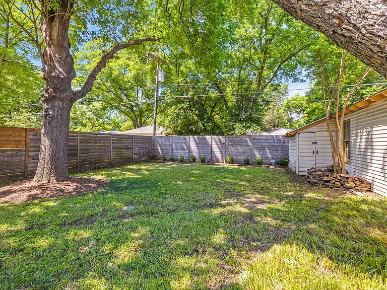 563 Hambrick Rd — Photo 29