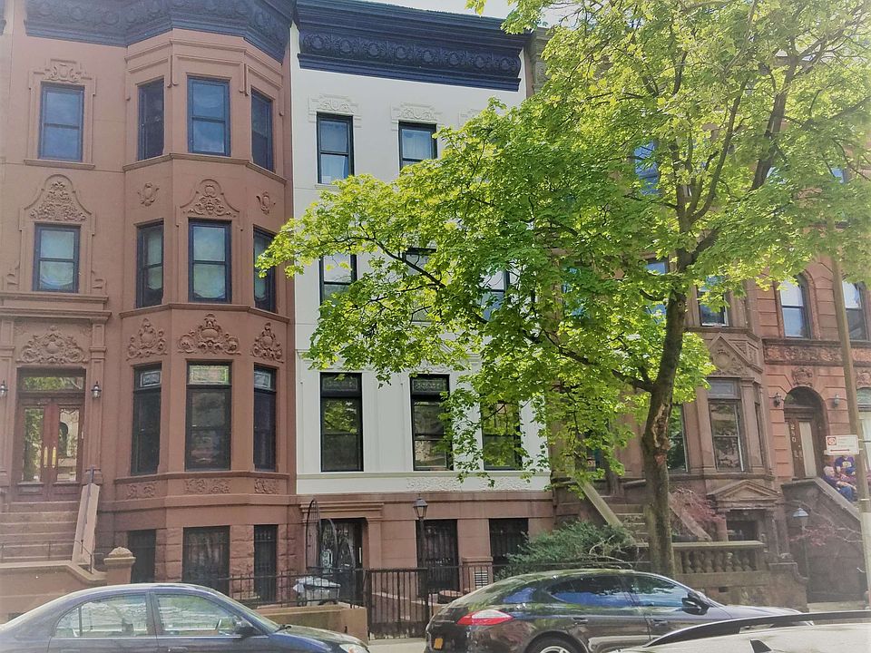 1st image of 284 Sterling Pl APT 2