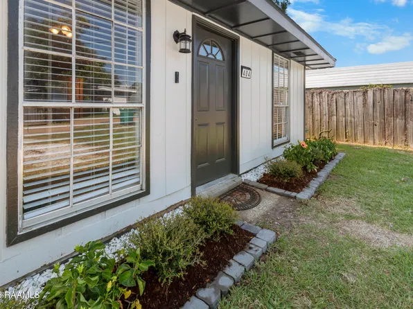 404 S Jefferson St, Broussard, LA 70518