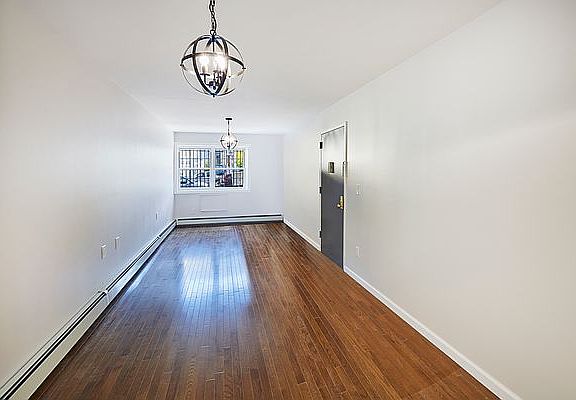 3rd image of 596 E 164th St APT 1