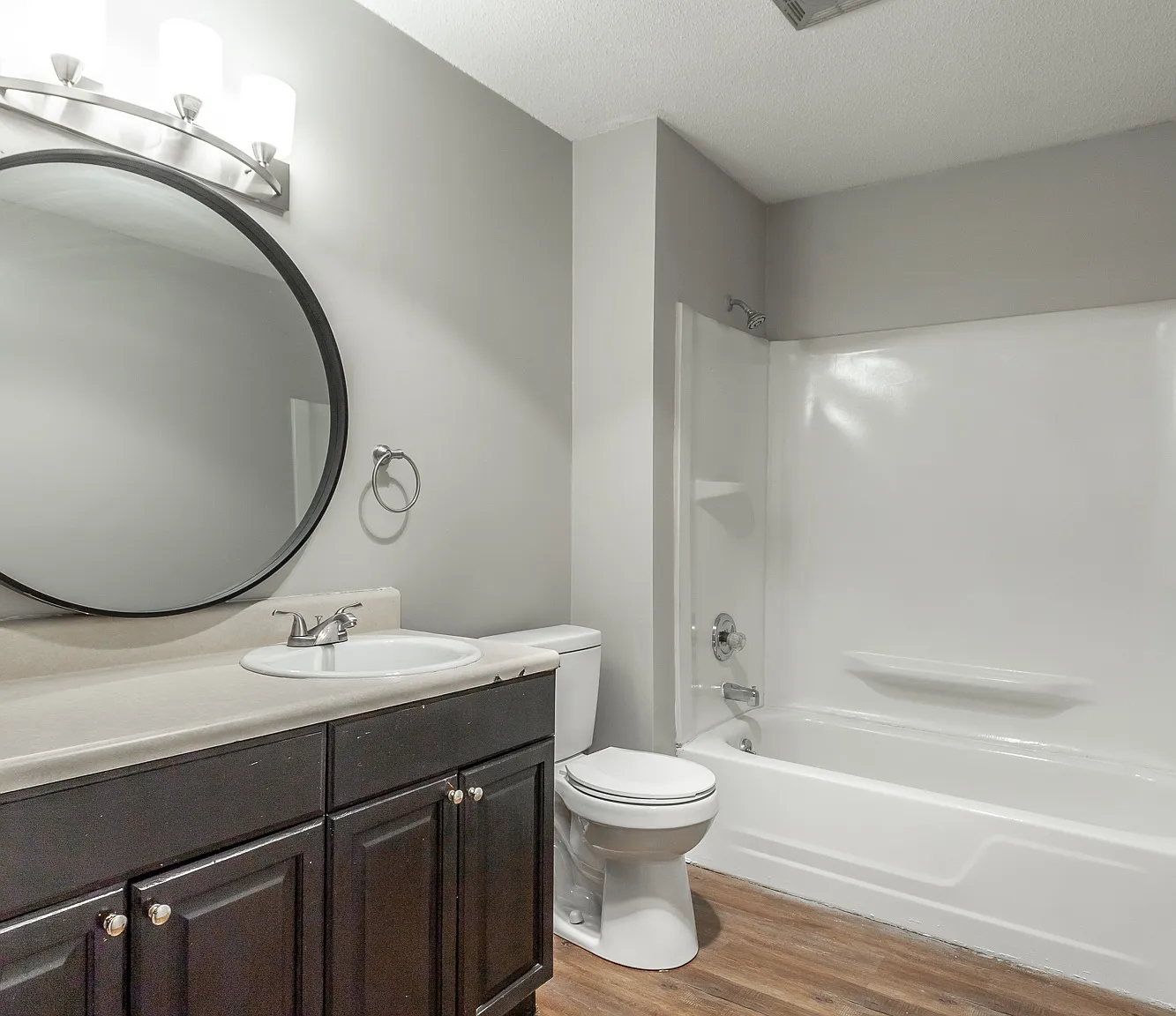 East Ridge Flats and Townhomes — Photo 4