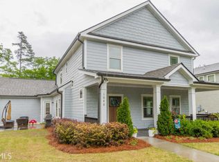 1040 Cobblestone Dr, Bogart, GA 30622