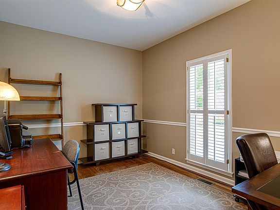 3rd image of 6632 Autumnwood Dr