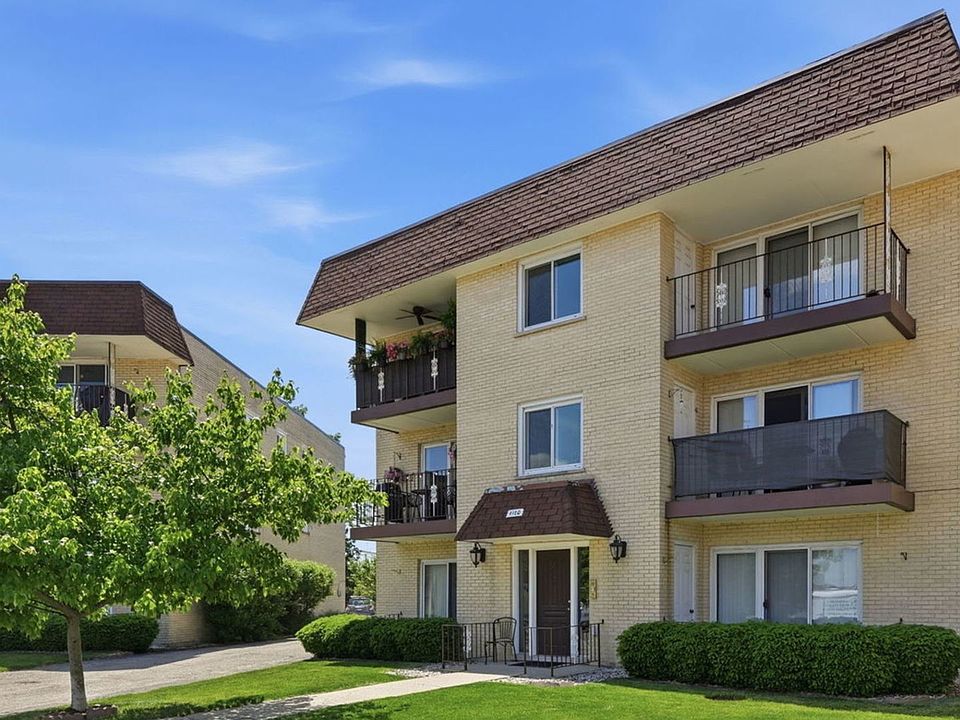1st image of 4100 N Neenah Ave APT 201N