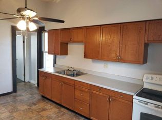 438 5th St SW, Massillon, OH 44647