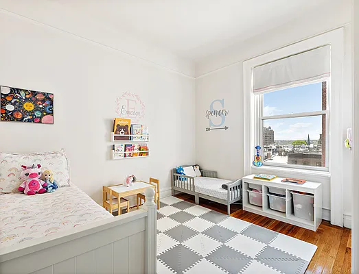 Sold by Compass | media 5