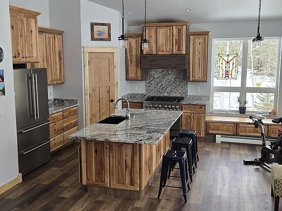 3rd image of 3838 Bear Lake Ln