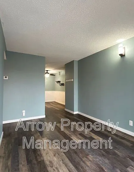 3405 Holdrege St #307 — Photo 7
