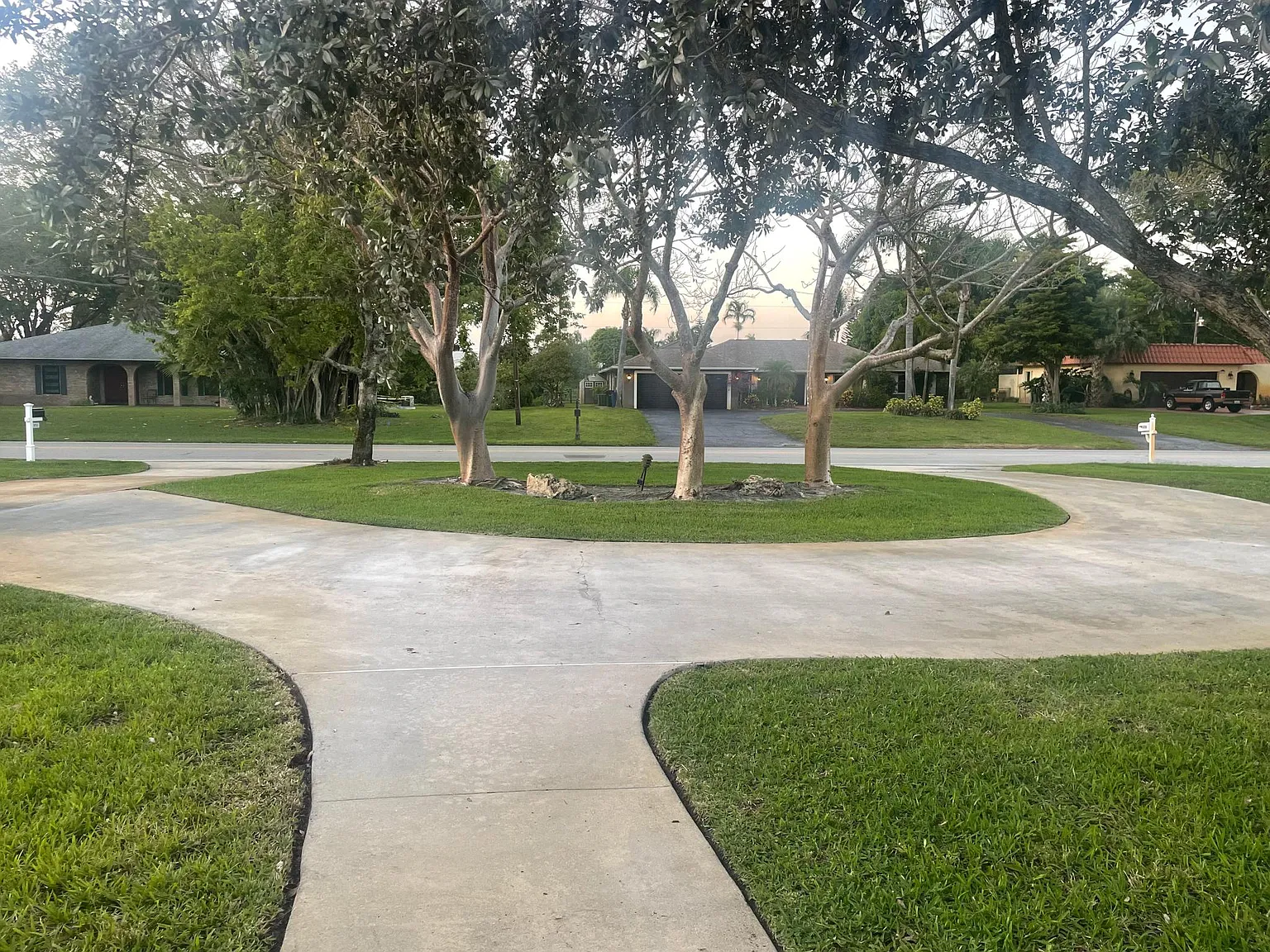 2 bed, 1600 sqft, $4,500 — Photo 3